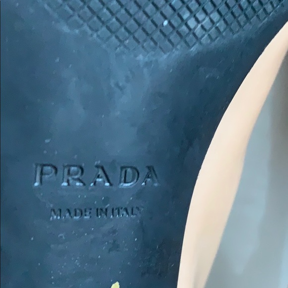 PRADA authentic - Picture 5 of 8